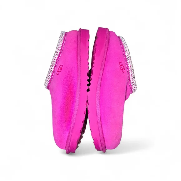 UGG Pink Suede Slippers with White Trim - Picture 12 of 12